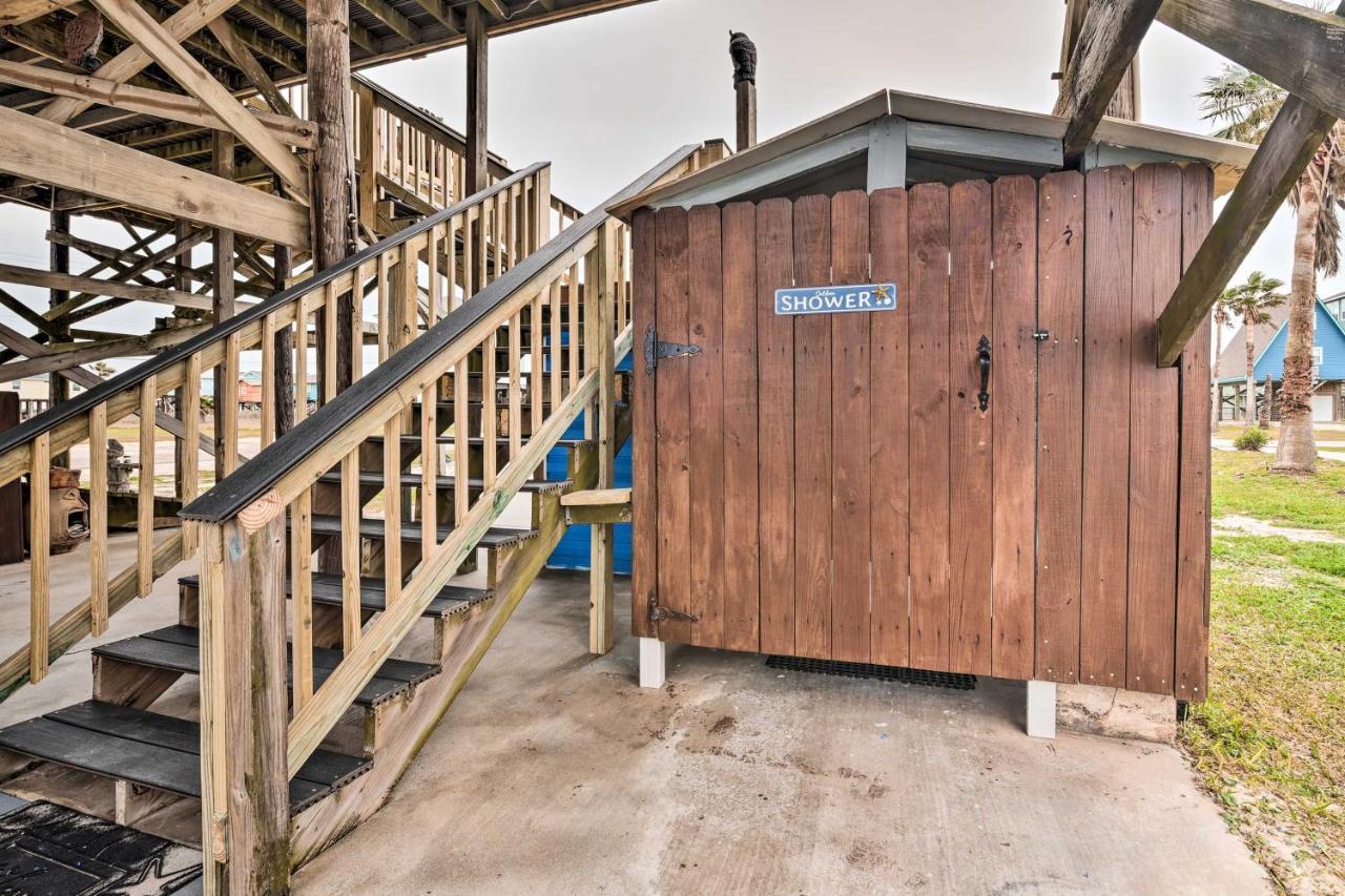 Surfside Beach Gem With Deck - 1 Block To Shore! Фрийпорт Екстериор снимка