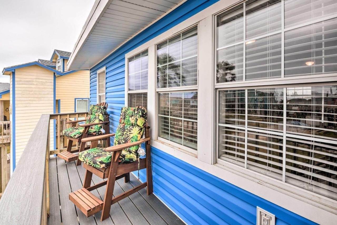 Surfside Beach Gem With Deck - 1 Block To Shore! Фрийпорт Екстериор снимка